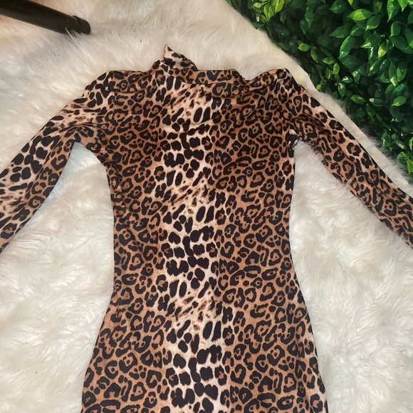 Romper - Picture 2 of 2